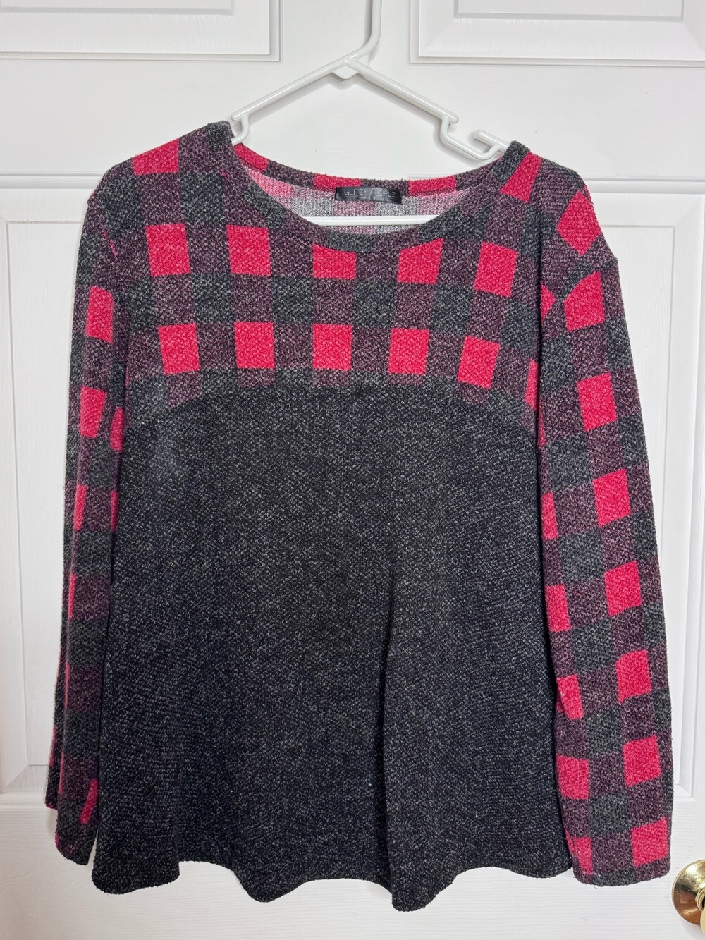 GLITZY GIRLZ BOUTIQUE: Women’s Red and Dark Gray Buffalo Plaid Sweater